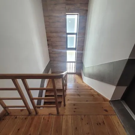 Apartment Chopina 1 *